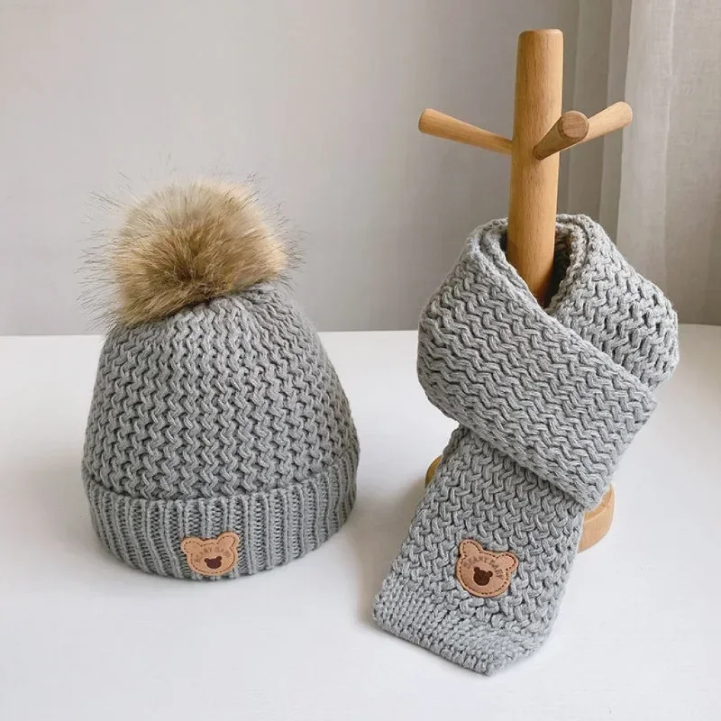 Осень-Зима, 2 шт., шапки для новорожденных, шарф, акриловые шапочки с милым медведем, теплые детские вязаные шапки для маленьких мальчиков и девочек 0-6 лет